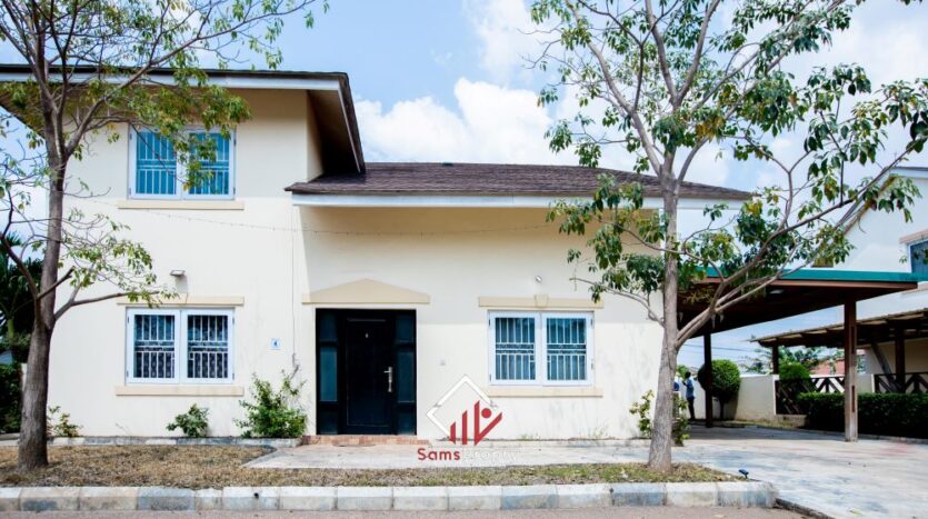 Luxurious 4-Bedroom Mansion with Boys’ Quarters in NTHC Adjiringanor