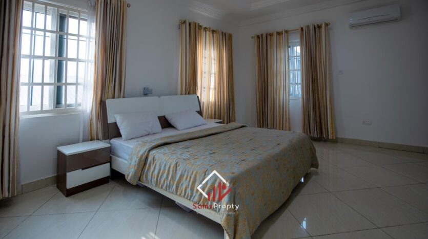 Modern 3-Bedroom Apartment in a Stylish Villa at Adjiringanor