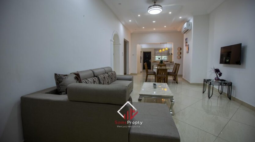 Modern 3-Bedroom Apartment in a Stylish Villa at Adjiringanor